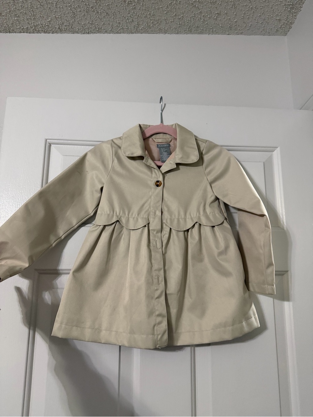 Tahari Girls 4T Beige Scalloped Trench Coat